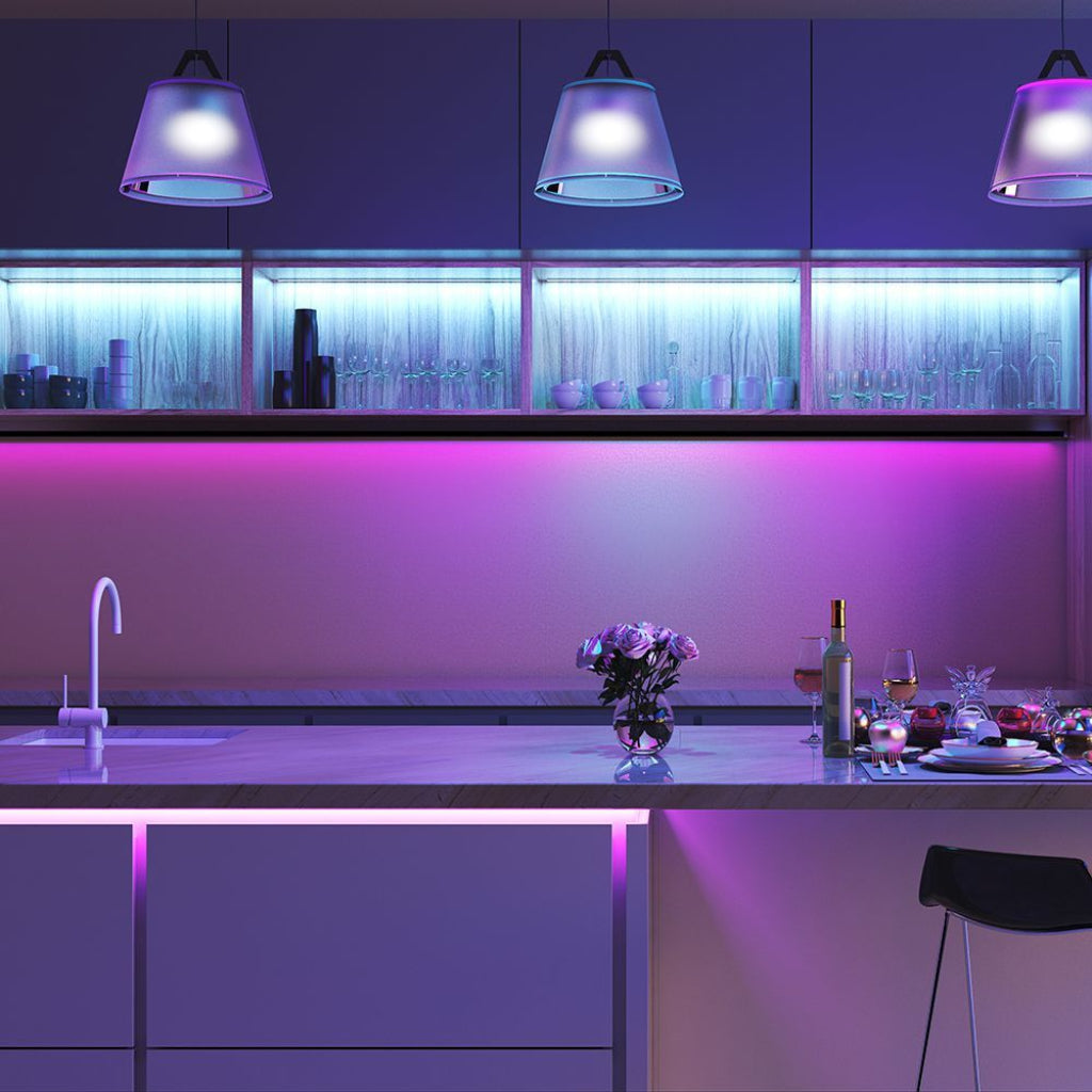 Zestaw V-TAC do taśm LED SMD5050 15W/m 90 LED/m RGB+3IN1 5m Kompatybilny z Alexa i Google Home z pilotem i zasilaczem IP65